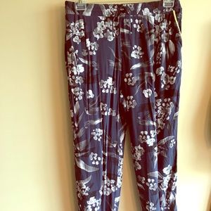 Gently used women casual joggers